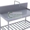 Bàn inox có vòi xả nước