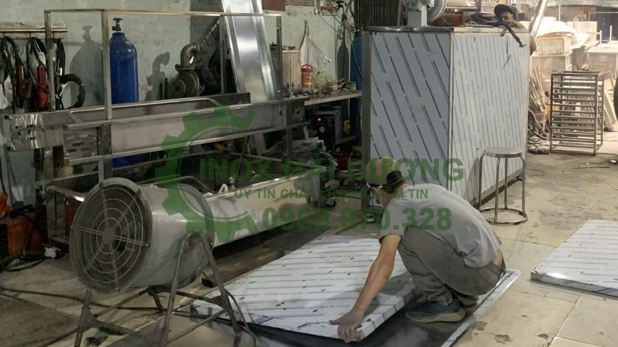 Tủ sấy thực phẩm 24 khay